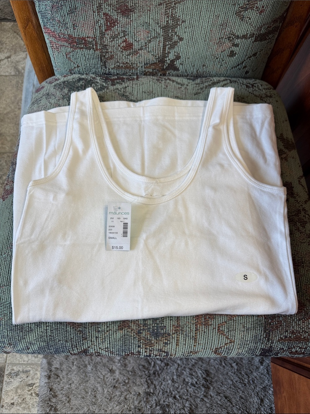 NWT MAURICES TANK TOP SMALL